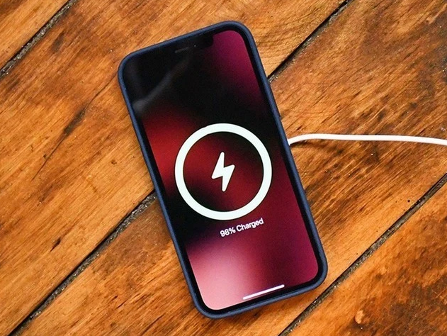 定海苹果手机维修分享iPhone 12可以随便充电吗 
